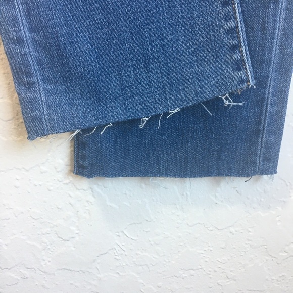 L’Agence Daria High Rise Crop Distressed Jean - Picture 10 of 15